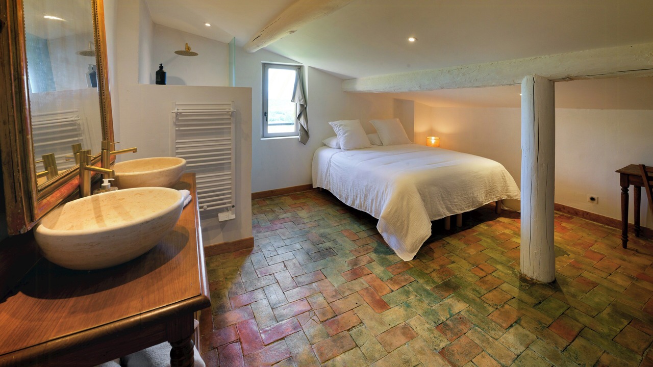 Photo of Bedroom in Chateauneuf-Val-Saint-Donat