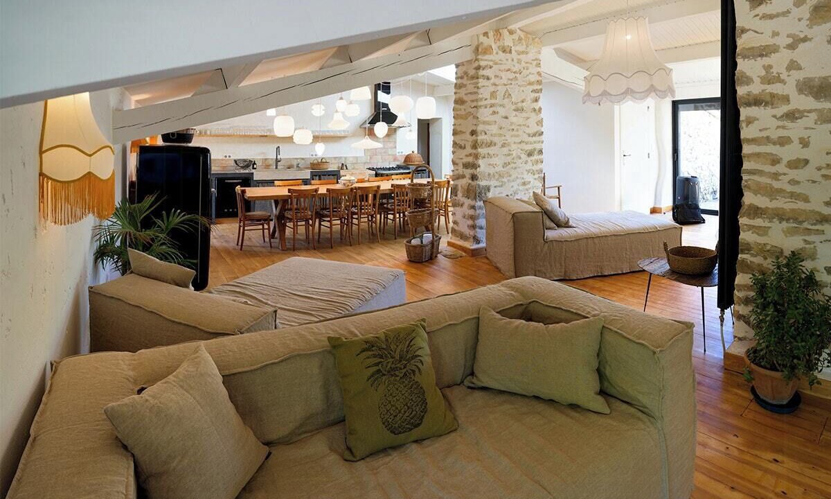 Photo of Livingroom in Chateauneuf-Val-Saint-Donat