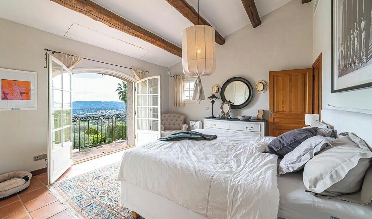 Photo of Bedroom in Chateauneuf-Grasse