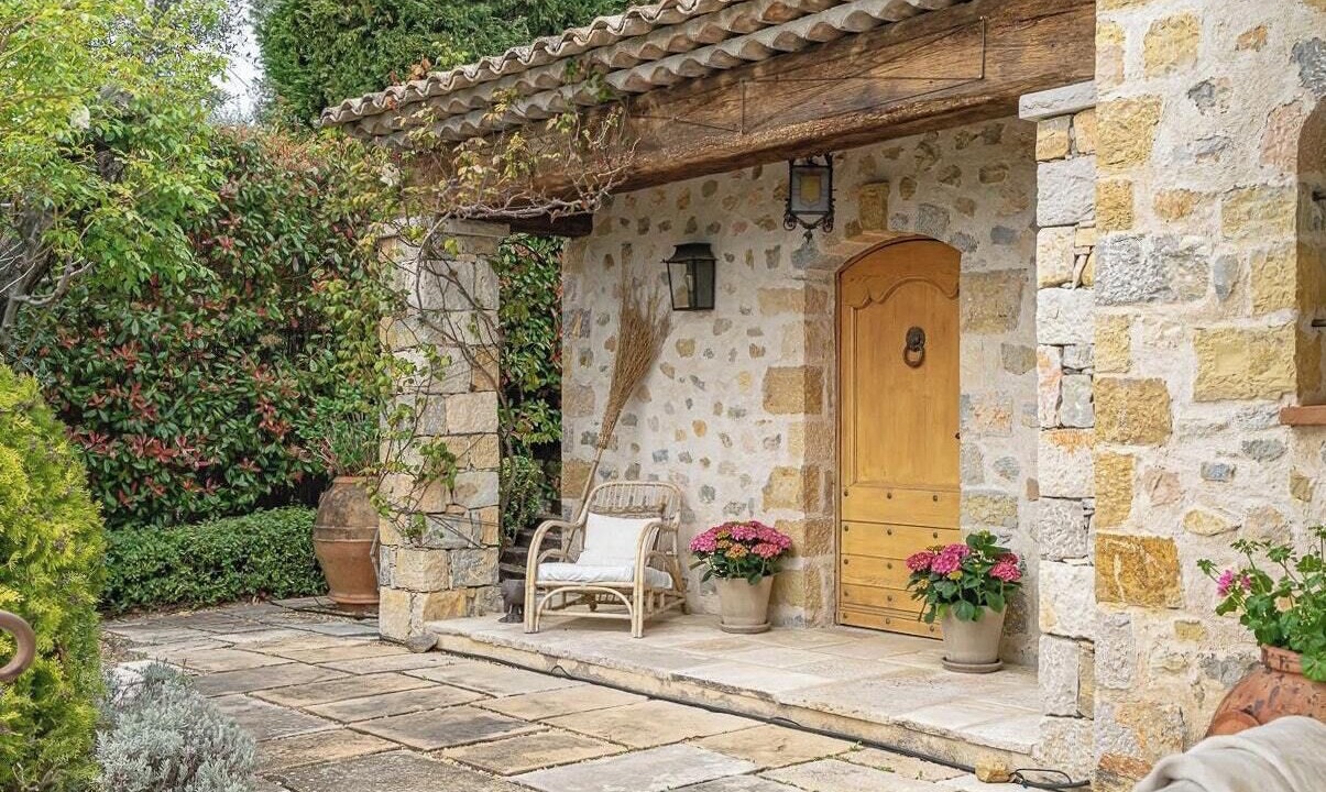 Photo of Patio Balcony in Chateauneuf-Grasse