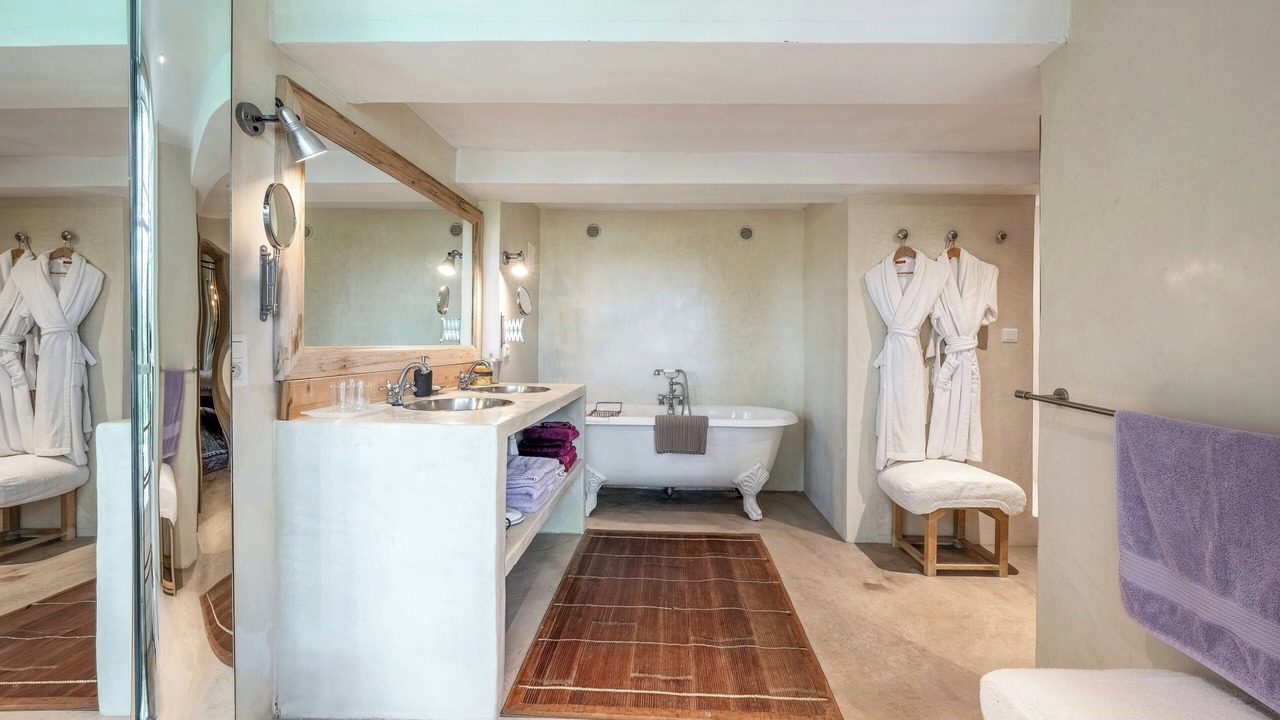 Photo of Bathroom in Apt
