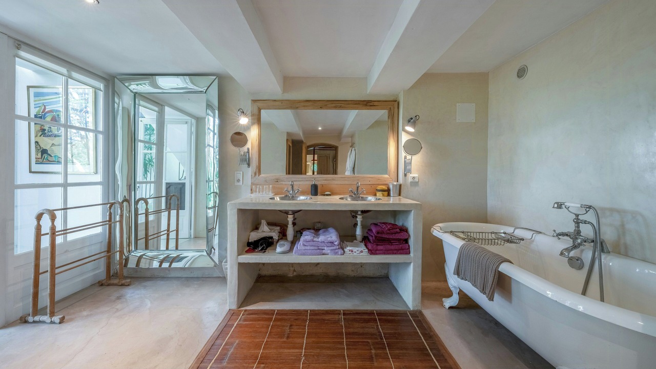 Photo of Bathroom in Apt