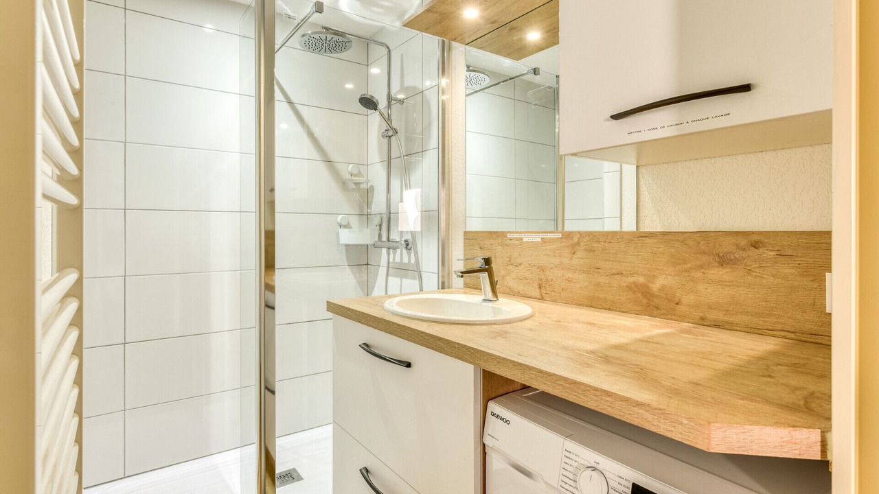 Photo of Bathroom in Homps