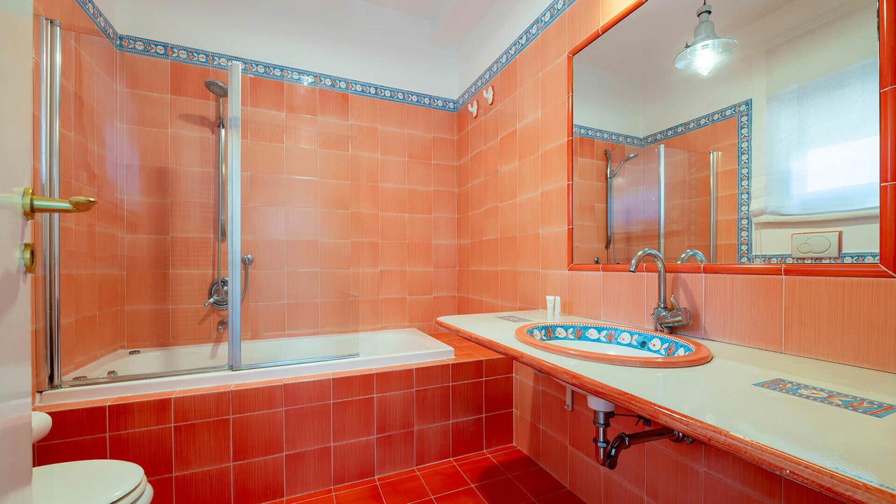 Photo of Bathroom in Sirenuse