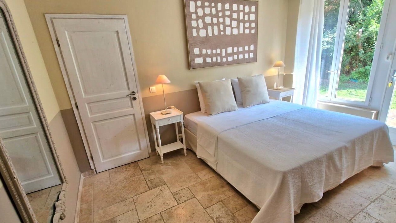 Photo of Bedroom in Sainte-Maxime - Saint-Tropez