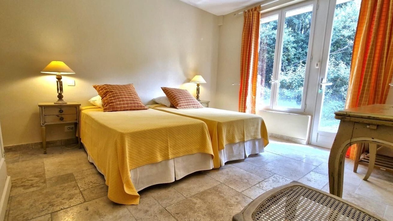 Photo of Bedroom in Sainte-Maxime - Saint-Tropez