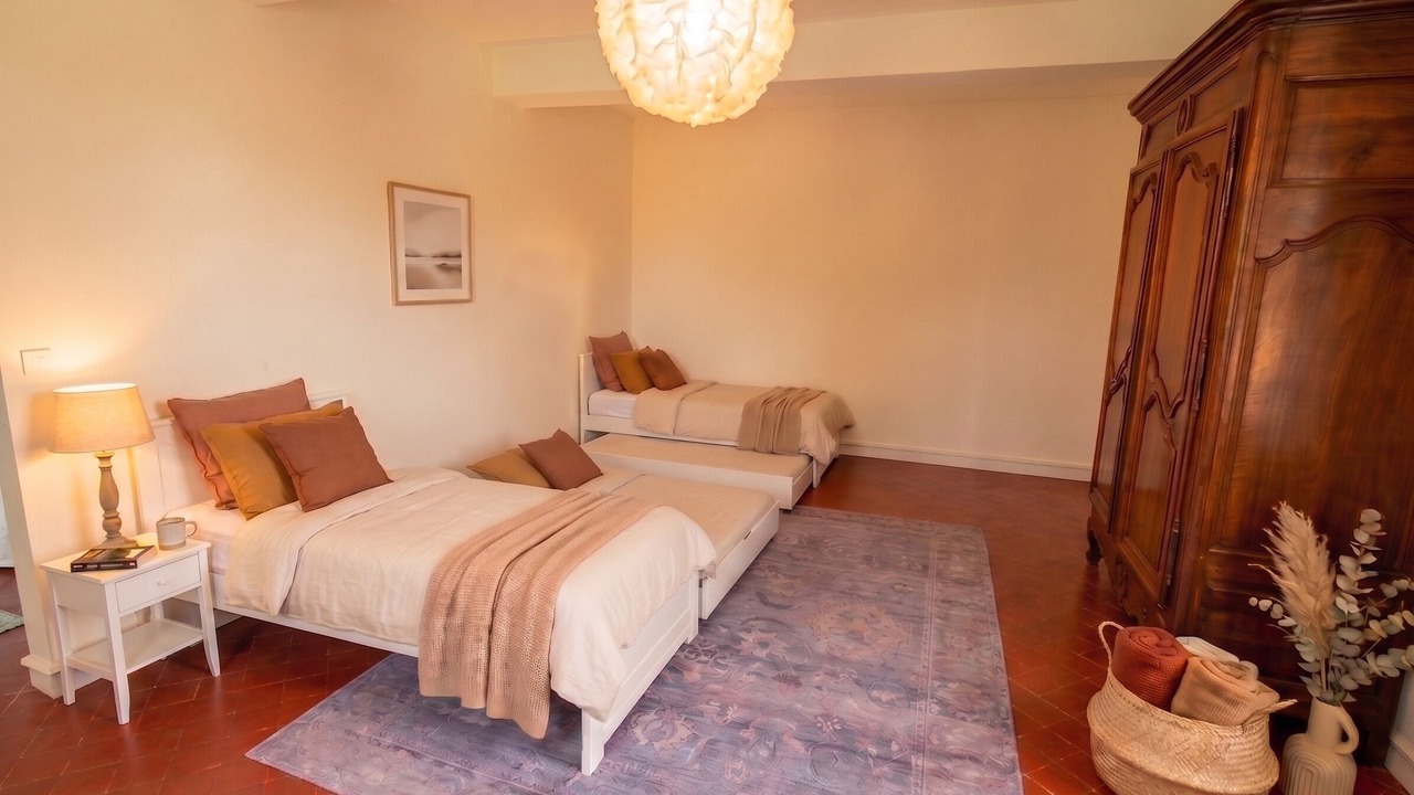 Photo of Bedroom in Montfavet