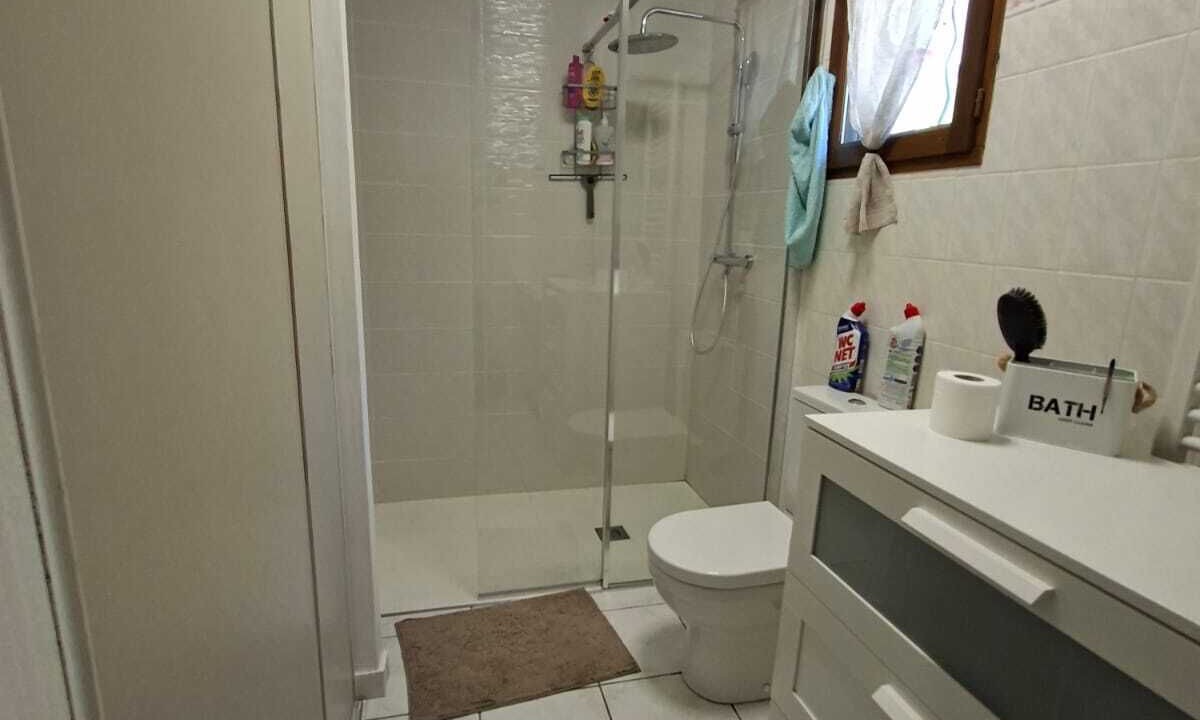 Photo of Bathroom in Les Mees