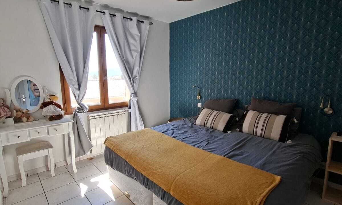 Photo of Bedroom in Les Mees