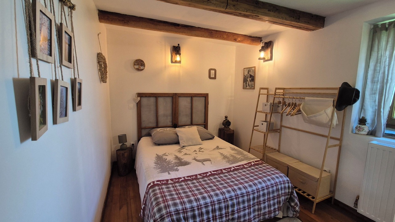 Photo of Bedroom in Meolans-Revel