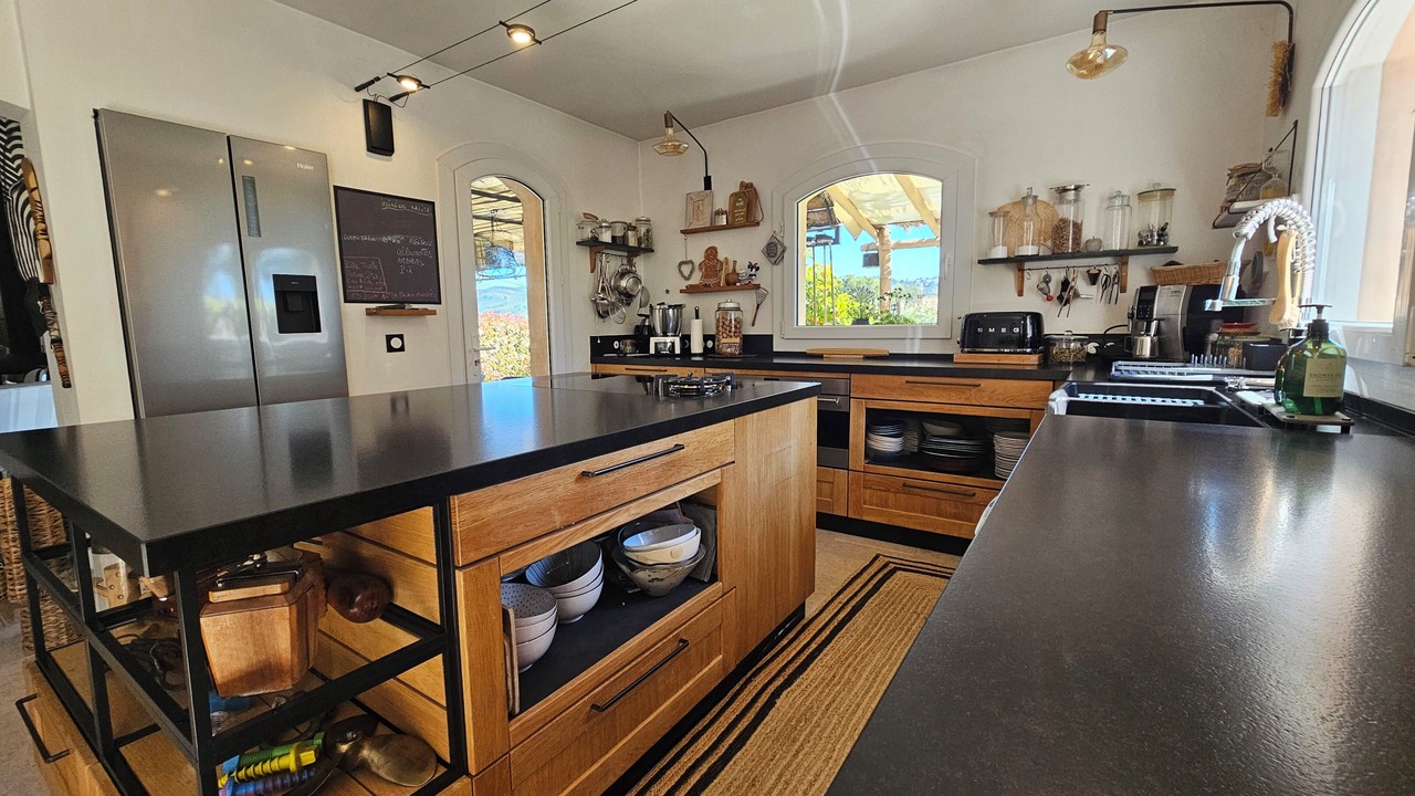 Photo of Kitchen in Roquefort-la-Bedoule