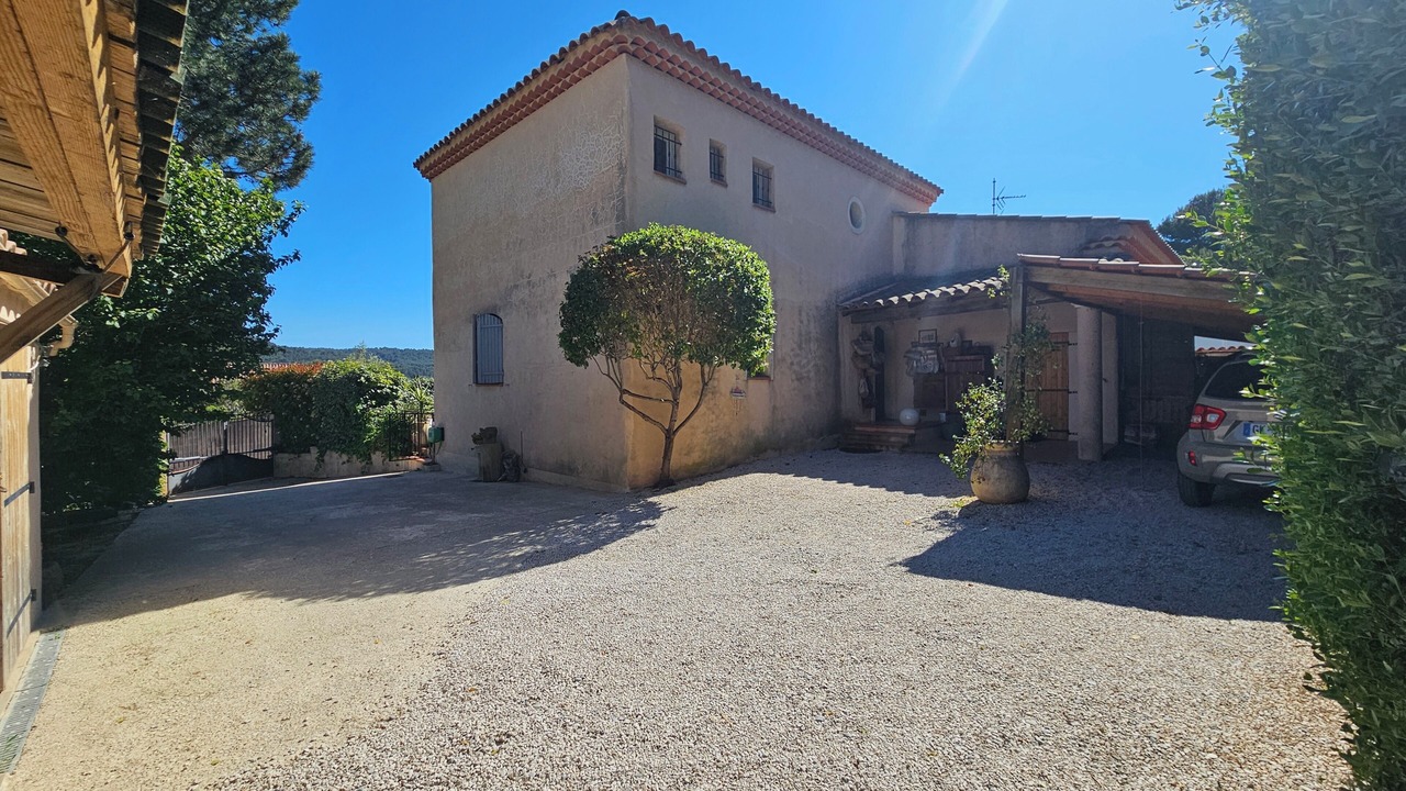 Photo of Outdoor in Roquefort-la-Bedoule