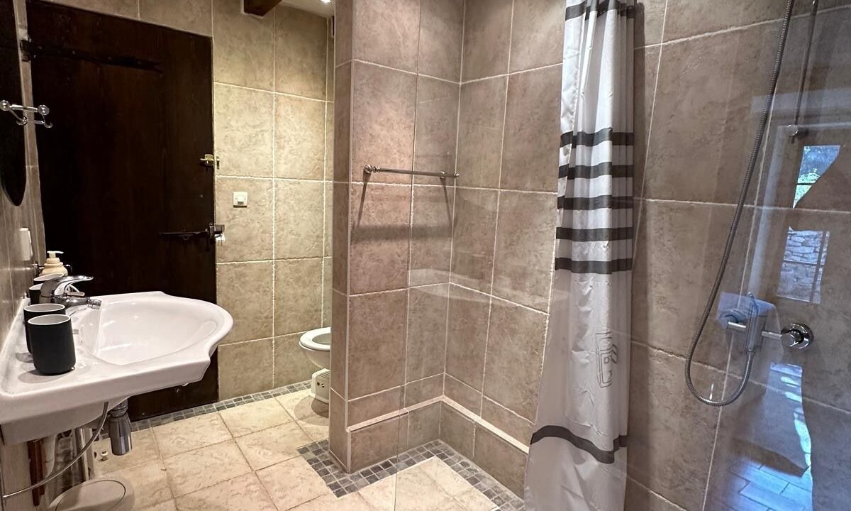 Photo of Bathroom in Bonnieux
