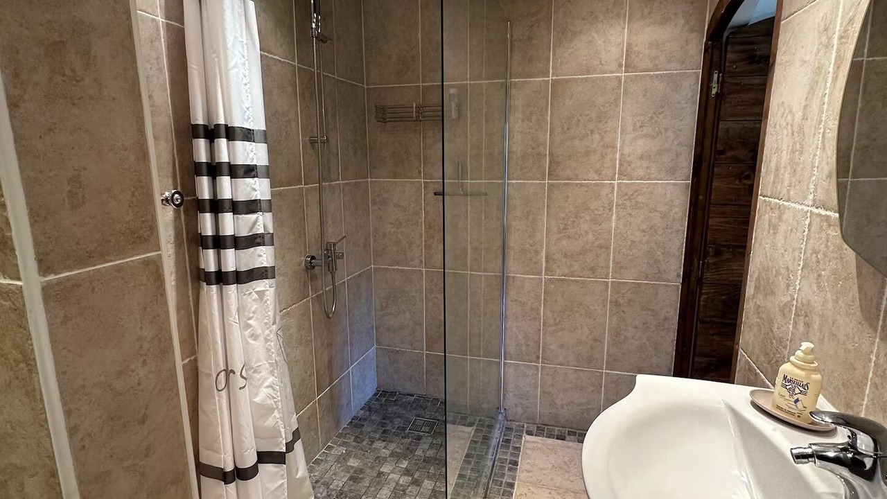 Photo of Bathroom in Bonnieux