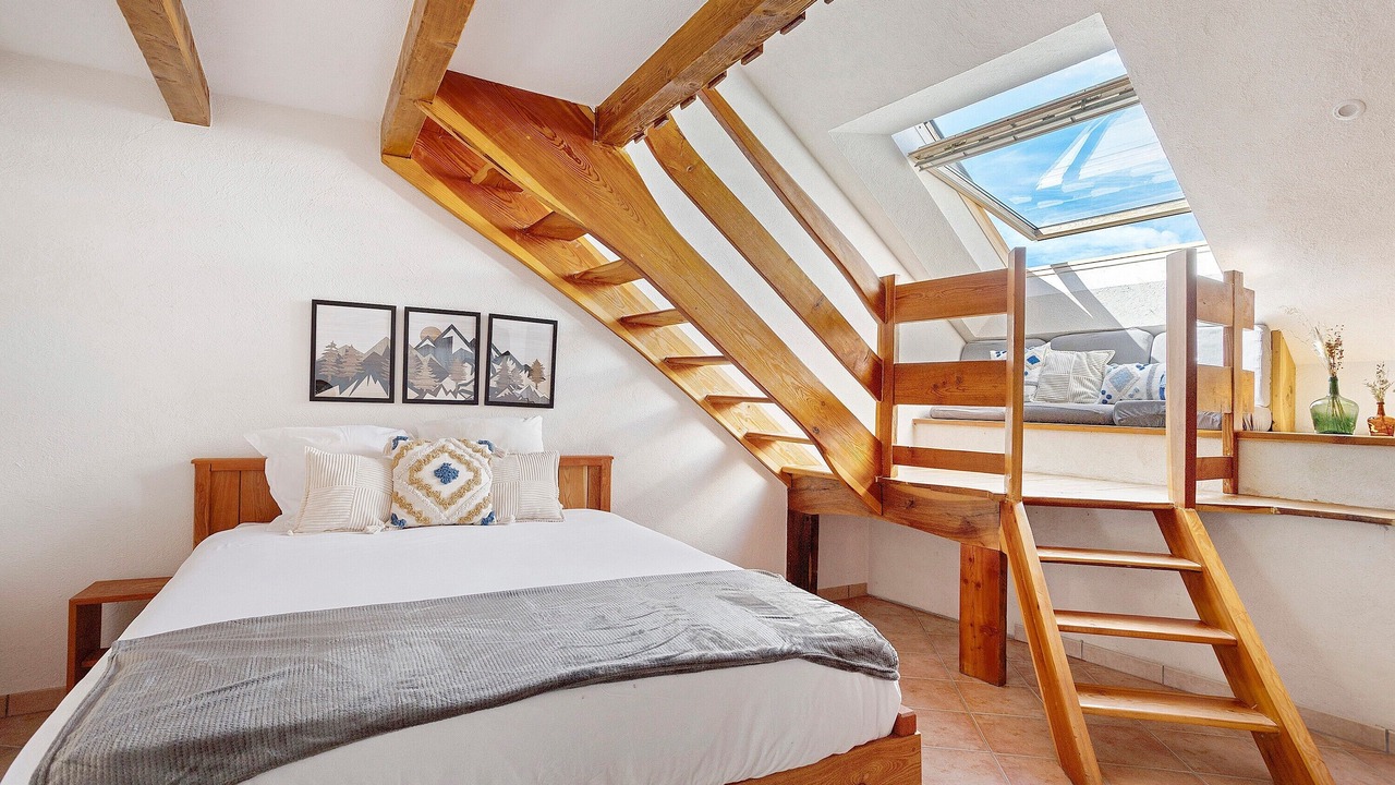 Photo of Bedroom in Saint-Andre-d'Embrun