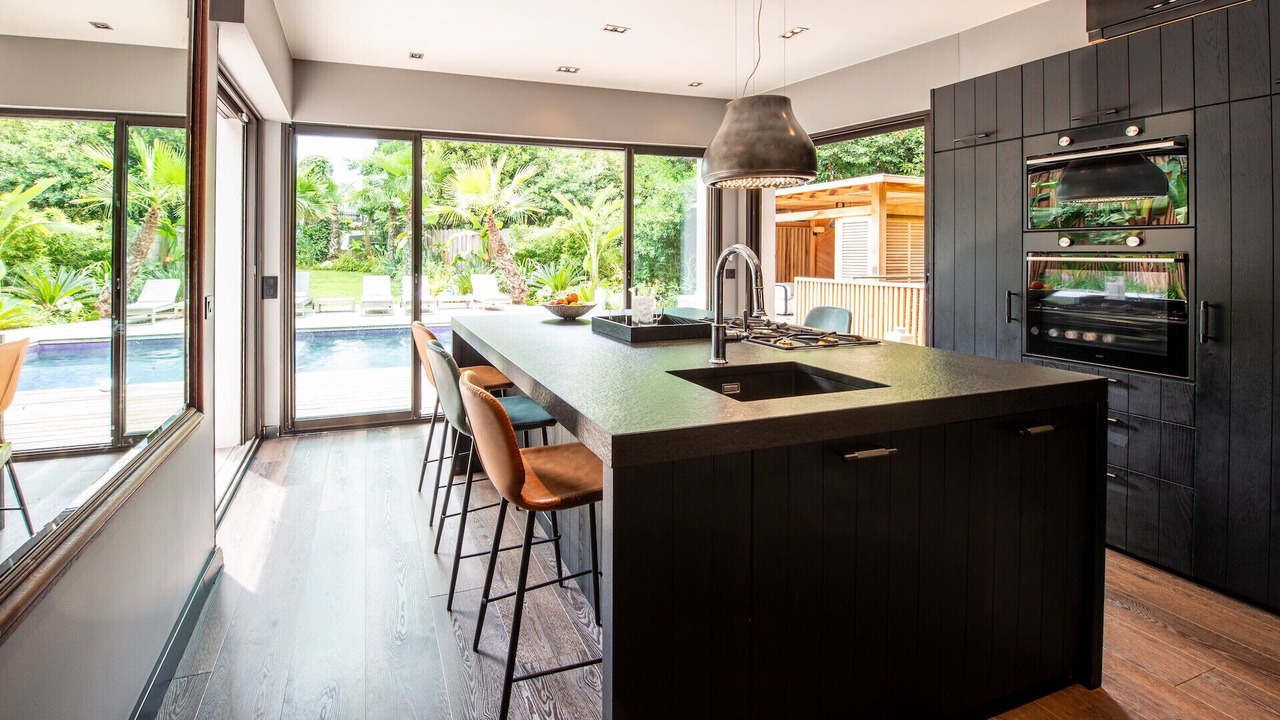 Photo of Kitchen in California - Pezou