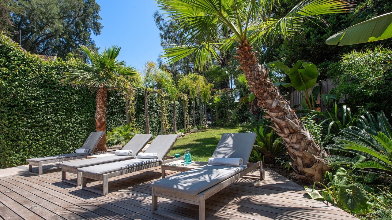 Photo of Patio Balcony in California - Pezou