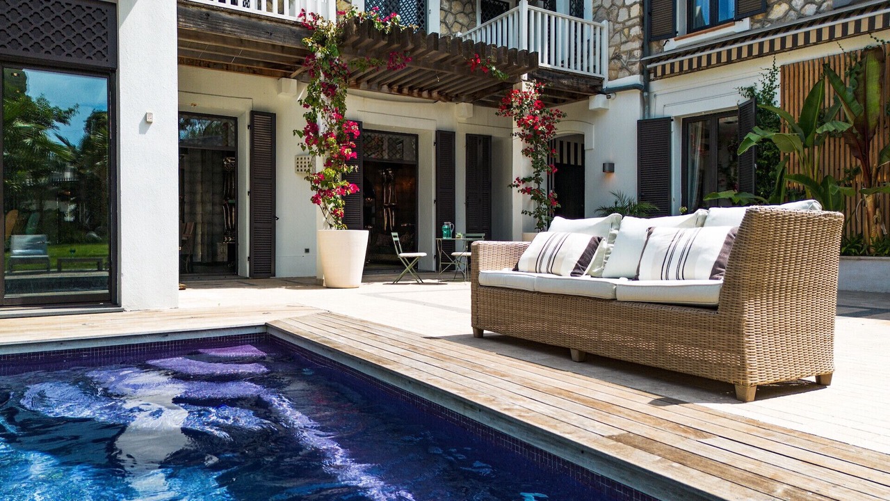 Photo of Outdoor in California - Pezou
