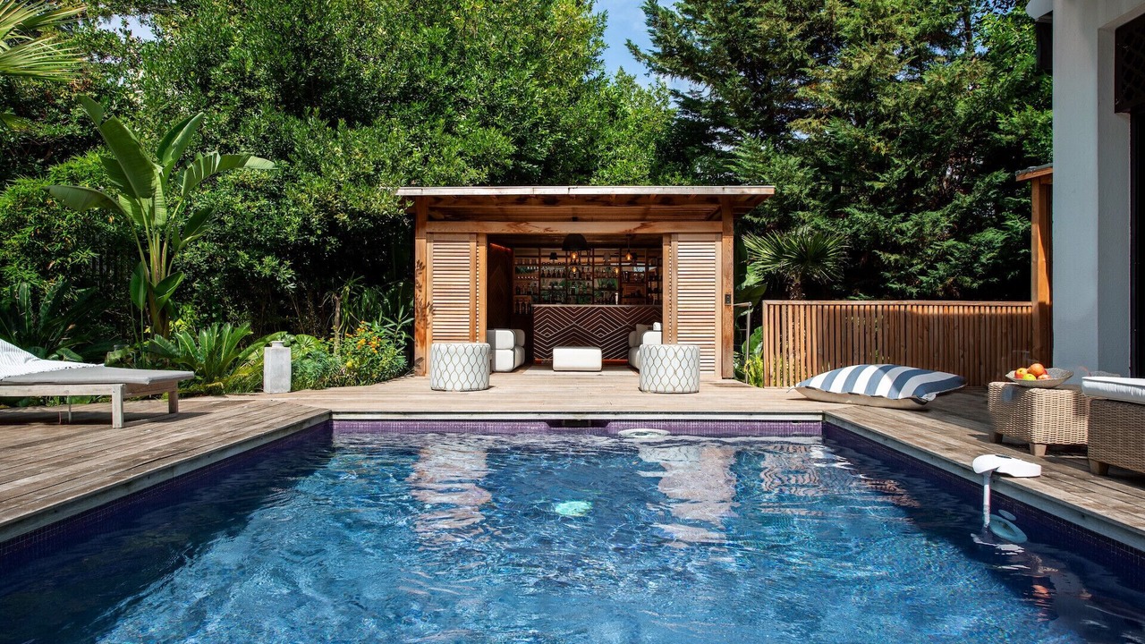 Photo of Outdoor in California - Pezou