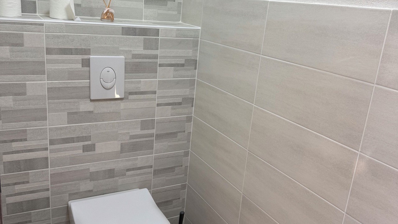 Photo of Bathroom in Jarjayes