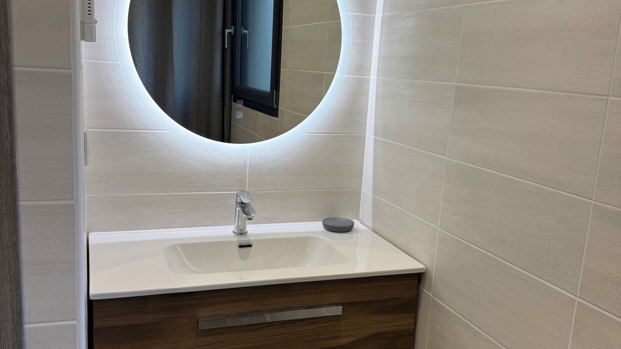 Photo of Bathroom in Jarjayes