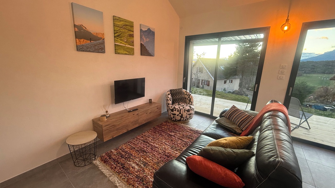 Photo of Livingroom in Jarjayes