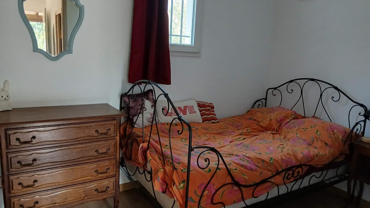 Photo of Bedroom in Sillans-la Cascade