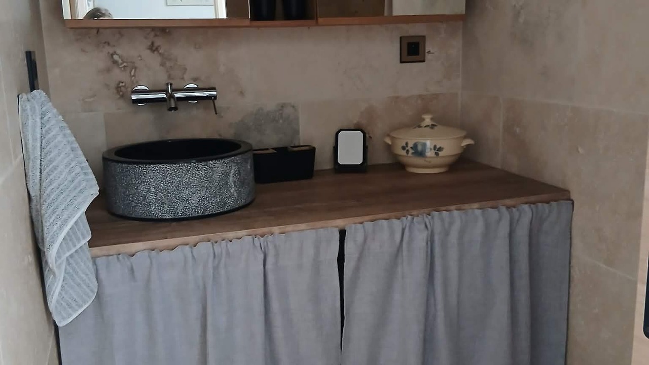 Photo of Bathroom in Sillans-la Cascade