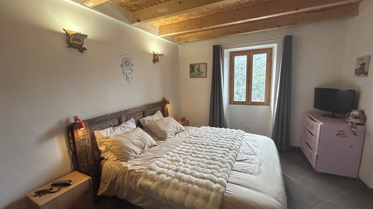 Photo of Bedroom in Jausiers