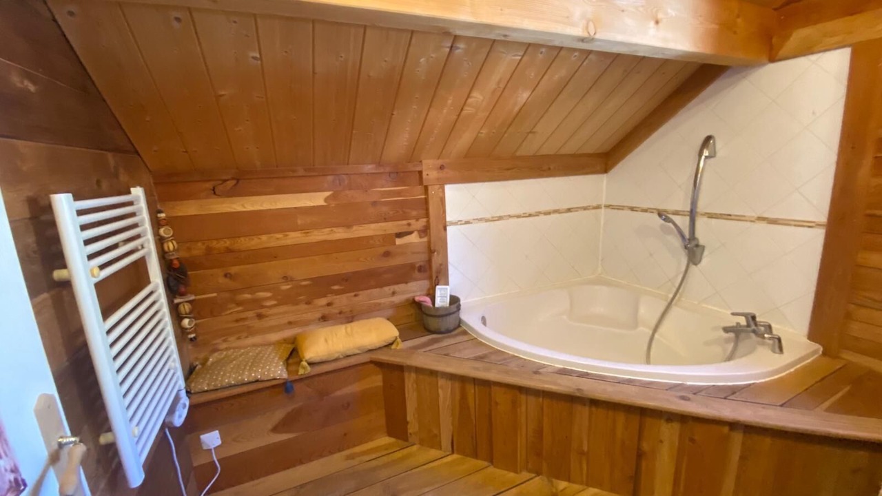 Photo of Bathroom in Molines-en-Queyras