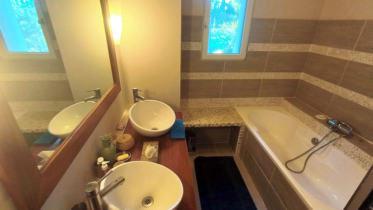 Photo of Bathroom in Graveson