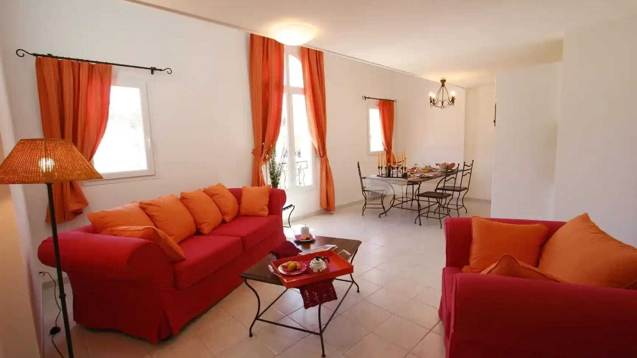 Photo of Livingroom in Paradou