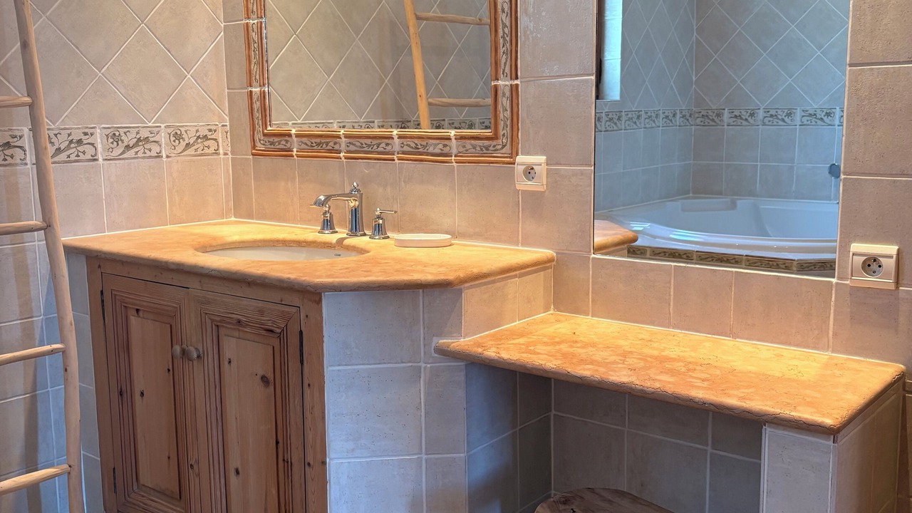 Photo of Bathroom in Orgon