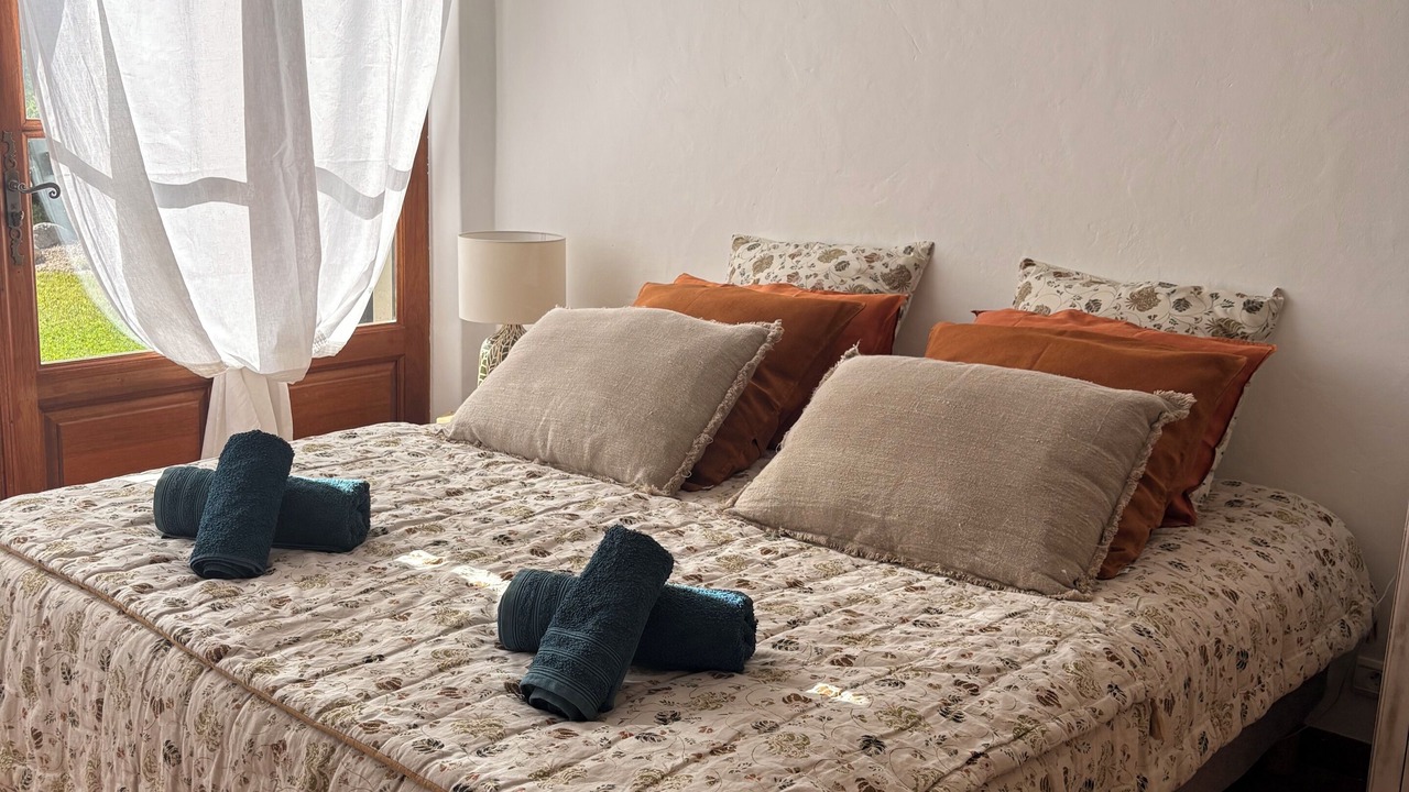 Photo of Bedroom in Orgon