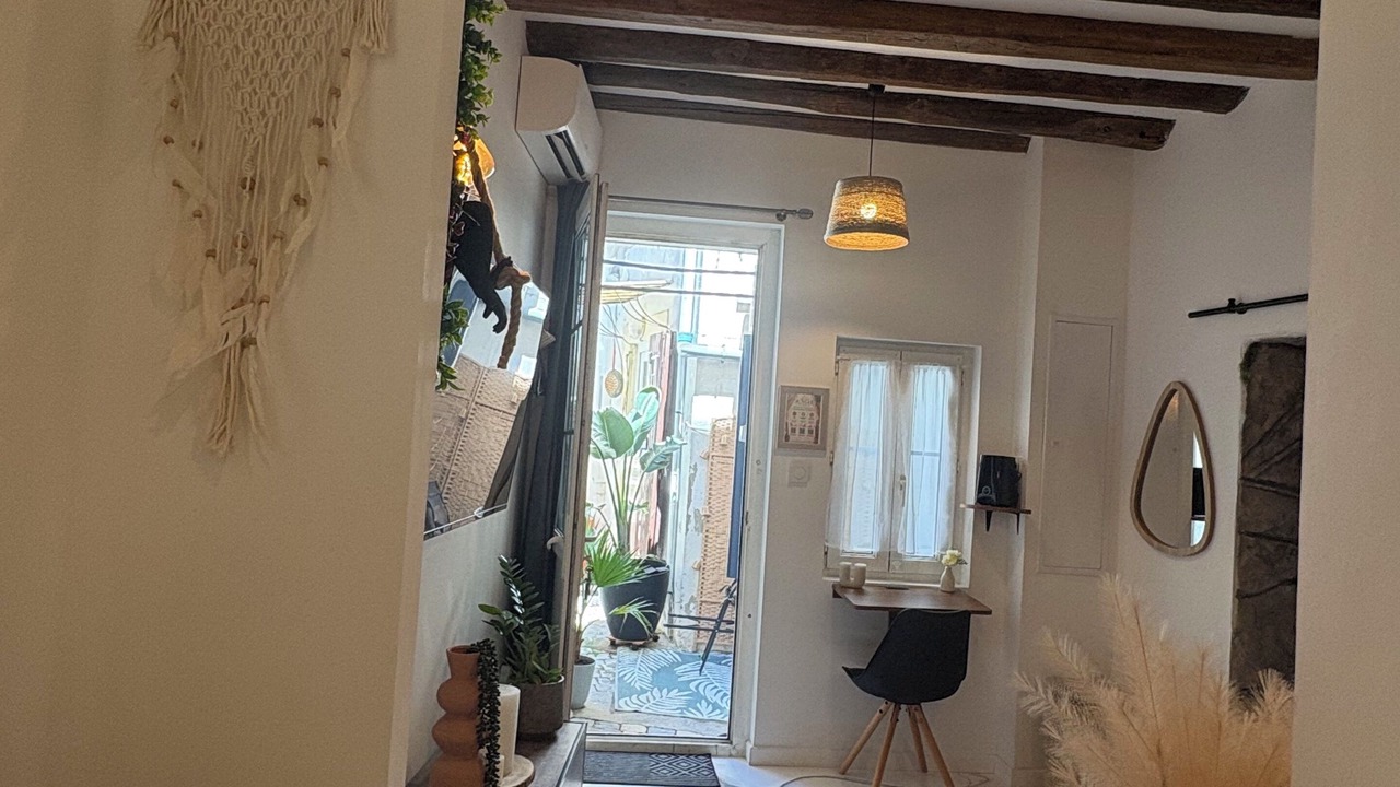 Photo of Bedroom in Faubourg