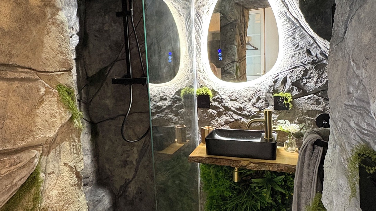 Photo of Bathroom in Faubourg