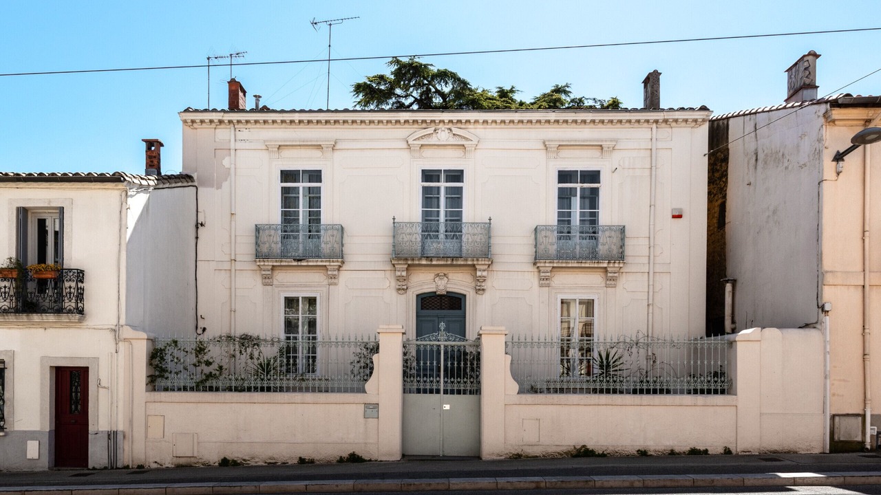 Photo of Outdoor in Les Arceaux