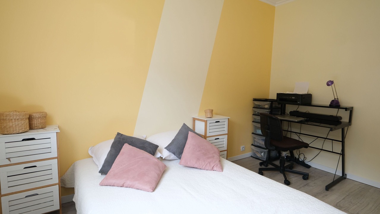 Photo of Bedroom in Eyguieres