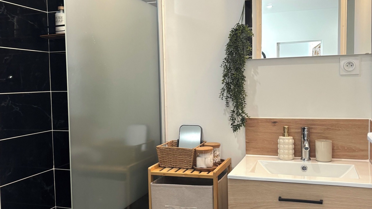 Photo of Bathroom in Faubourg