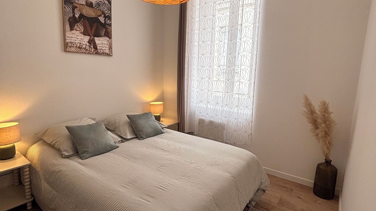 Photo of Bedroom in Faubourg