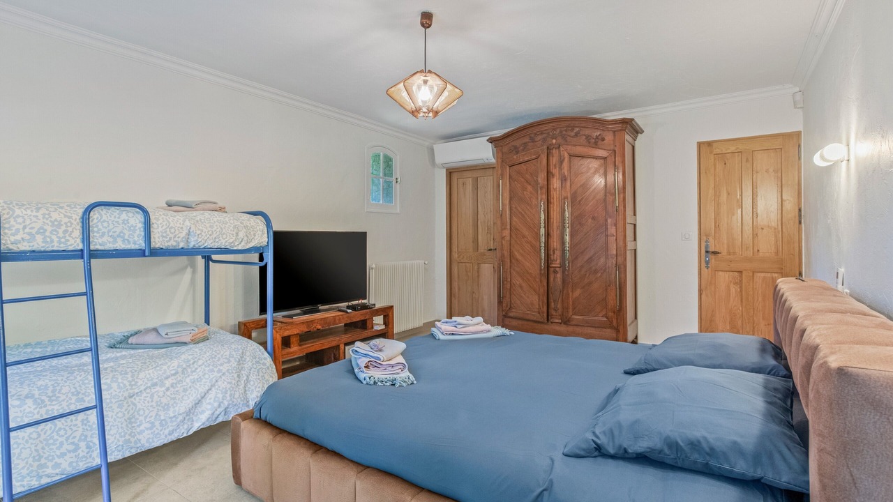 Photo of Bedroom in Montauroux
