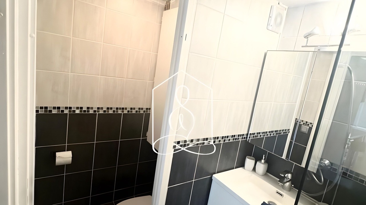 Photo of Bathroom in Tourrettes