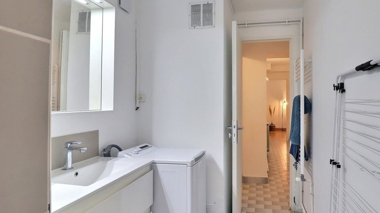 Photo of Bathroom in Simiane-Collongue