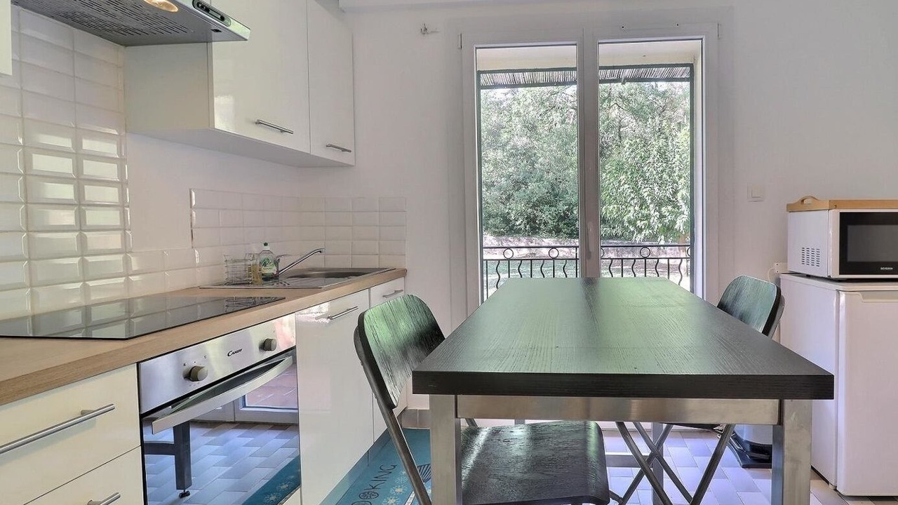 Photo of Kitchen in Simiane-Collongue