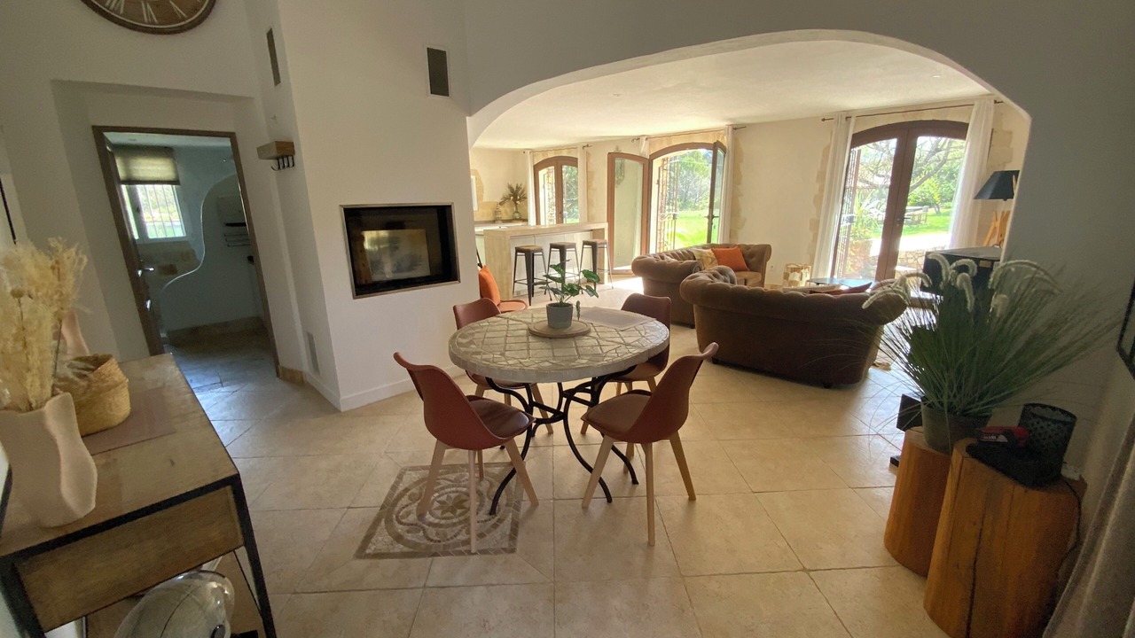 Photo of Livingroom in Ampus