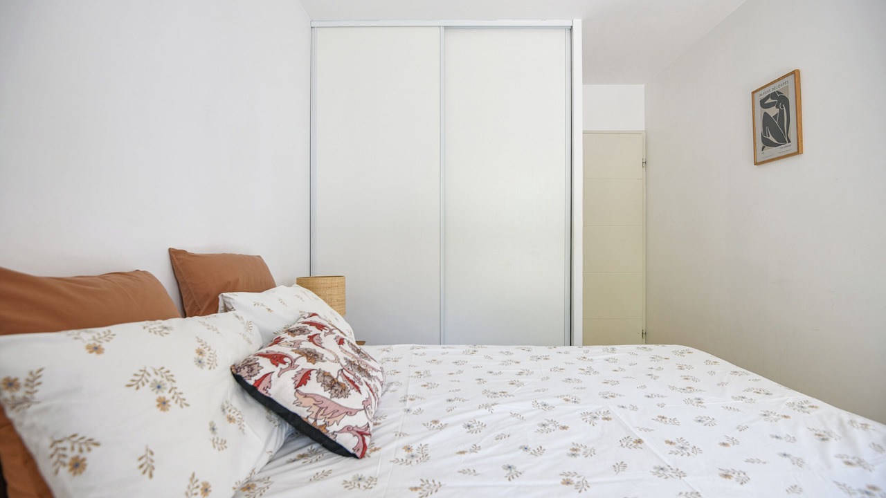 Photo of Bedroom in Prado-Perier