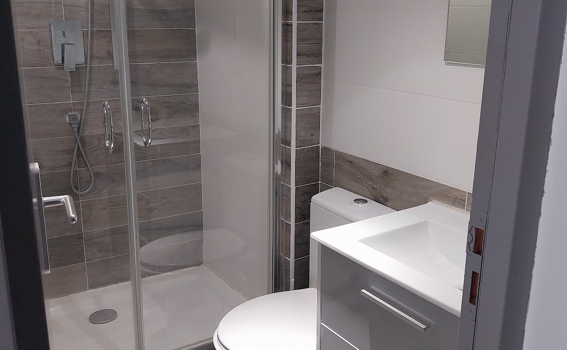 Photo of Bathroom in Baille