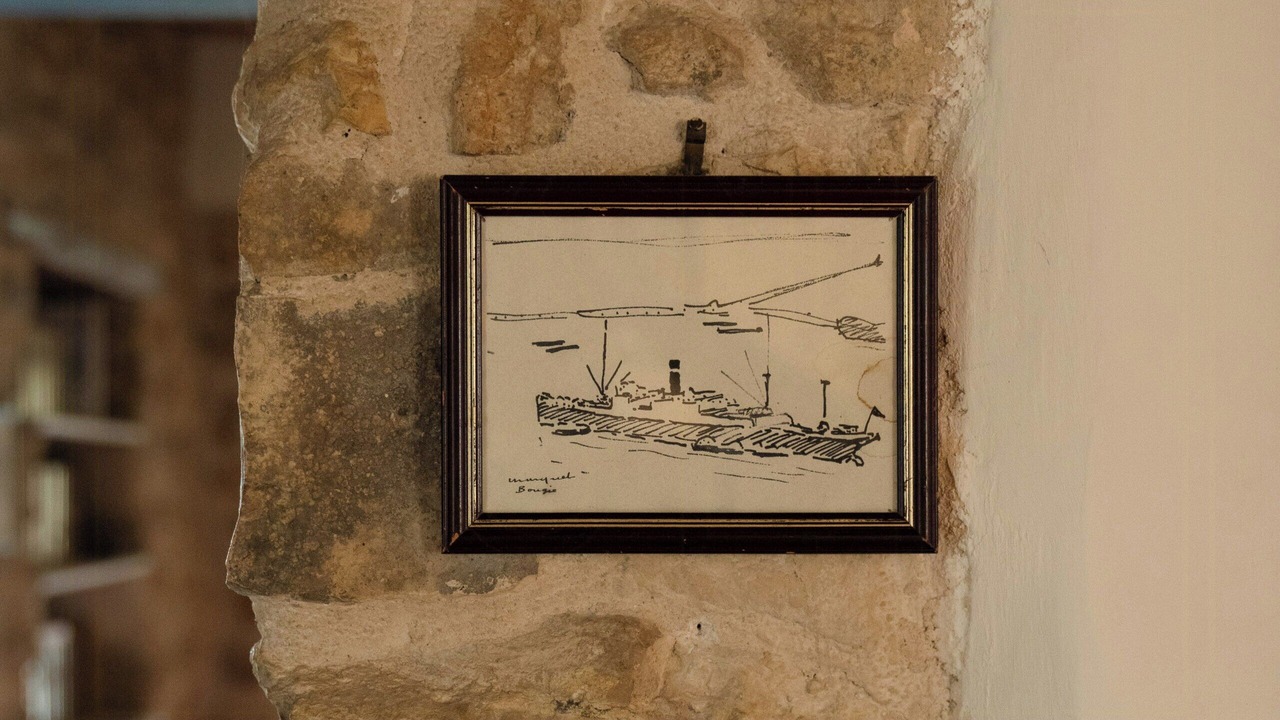 Photo of Others in Eguilles