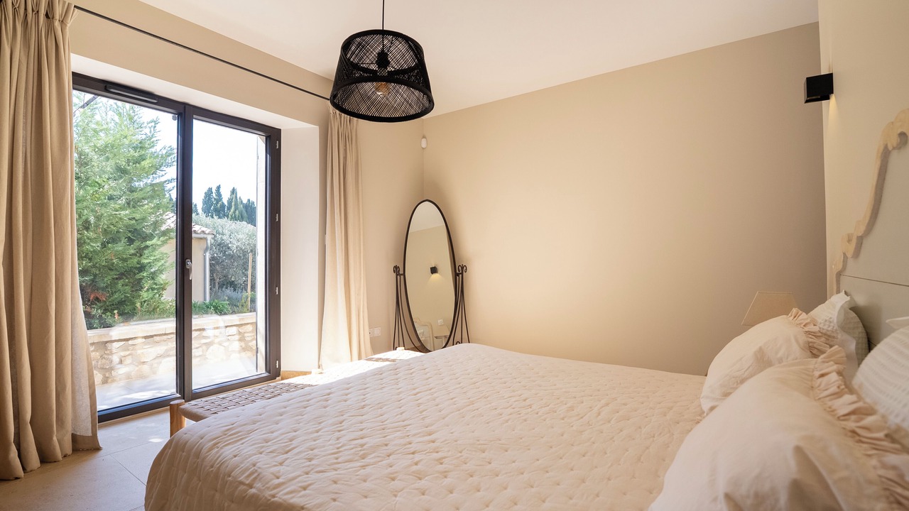 Photo of Bedroom in Maussane