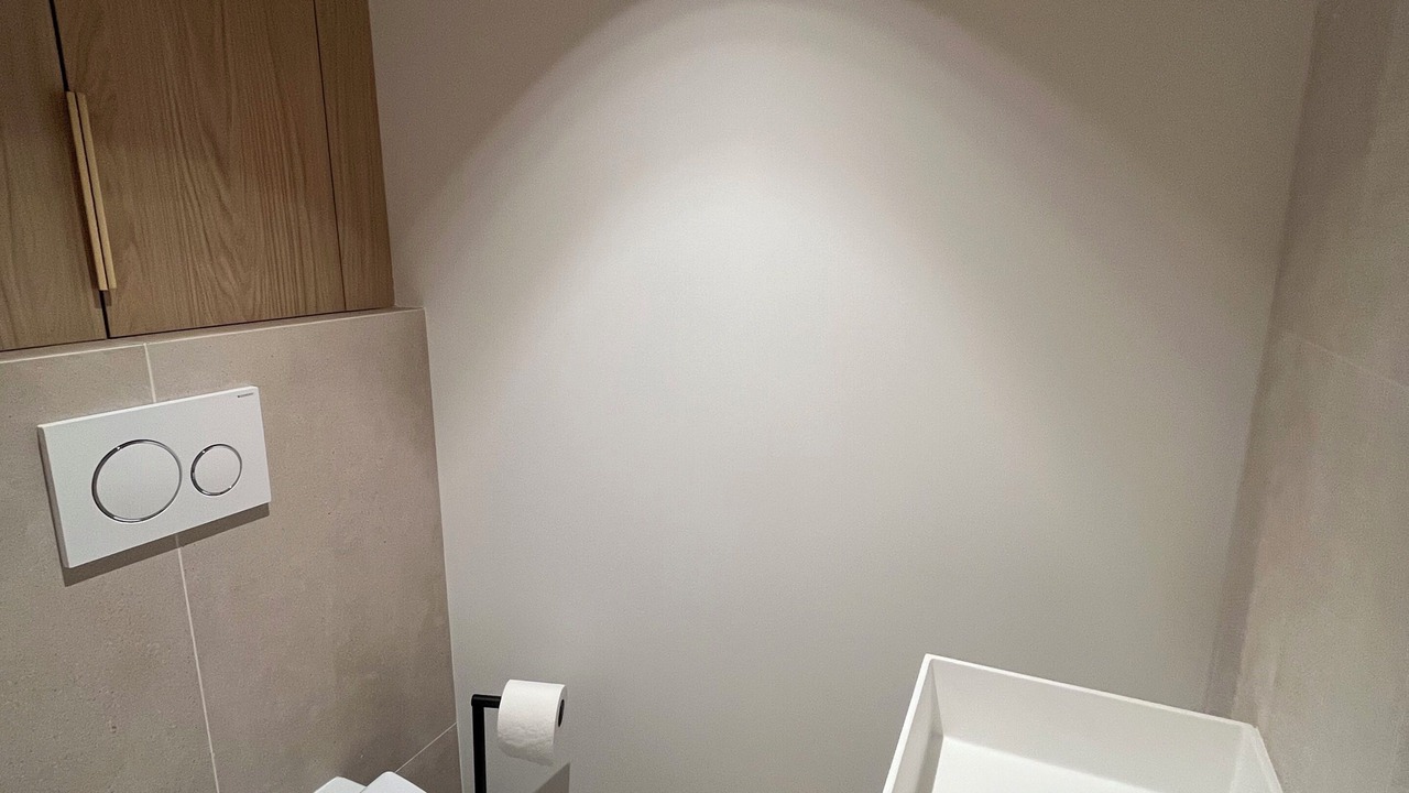 Photo of Bathroom in California - Pezou